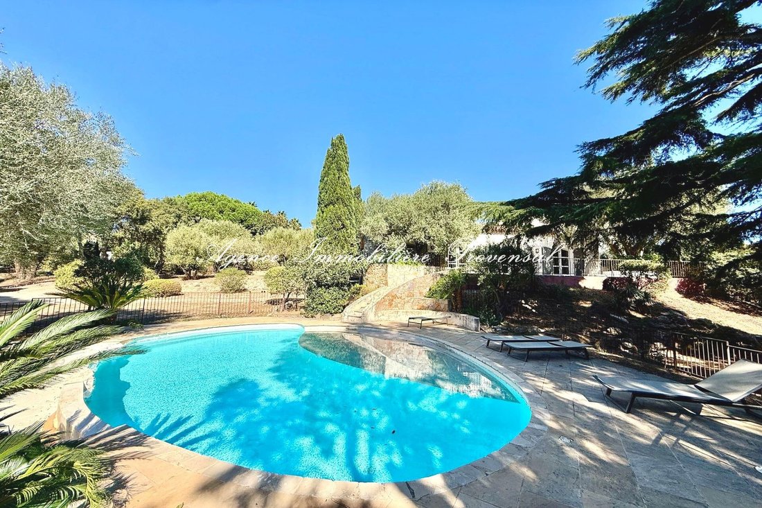 Villa in Grimaud, Provence-Alpes-Côte d'Azur, France 2 - 19018260
