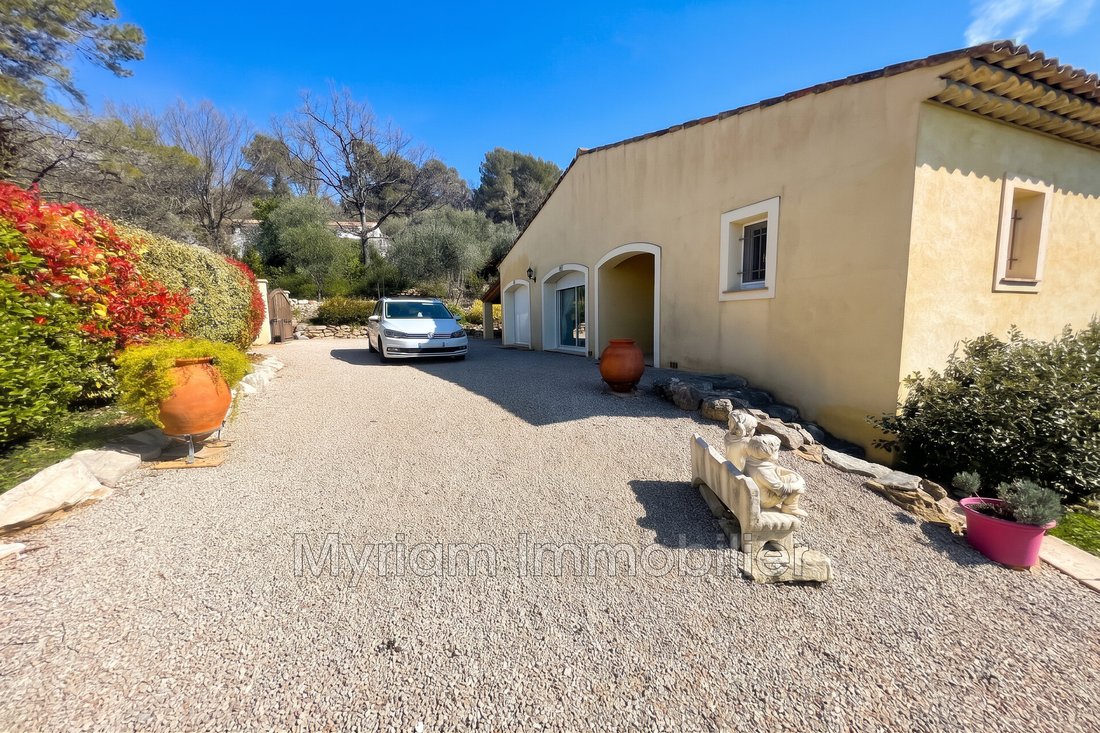 Villa in Saint-Cézaire-sur-Siagne, Provence-Alpes-Côte d'Azur, France 2 - 17476335