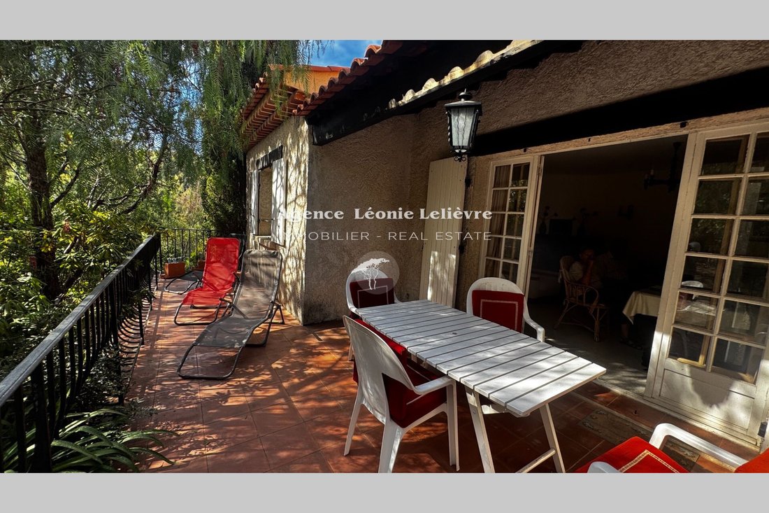 Villa in Les Issambres, Roquebrune-sur-Argens, France 3 - 19018246