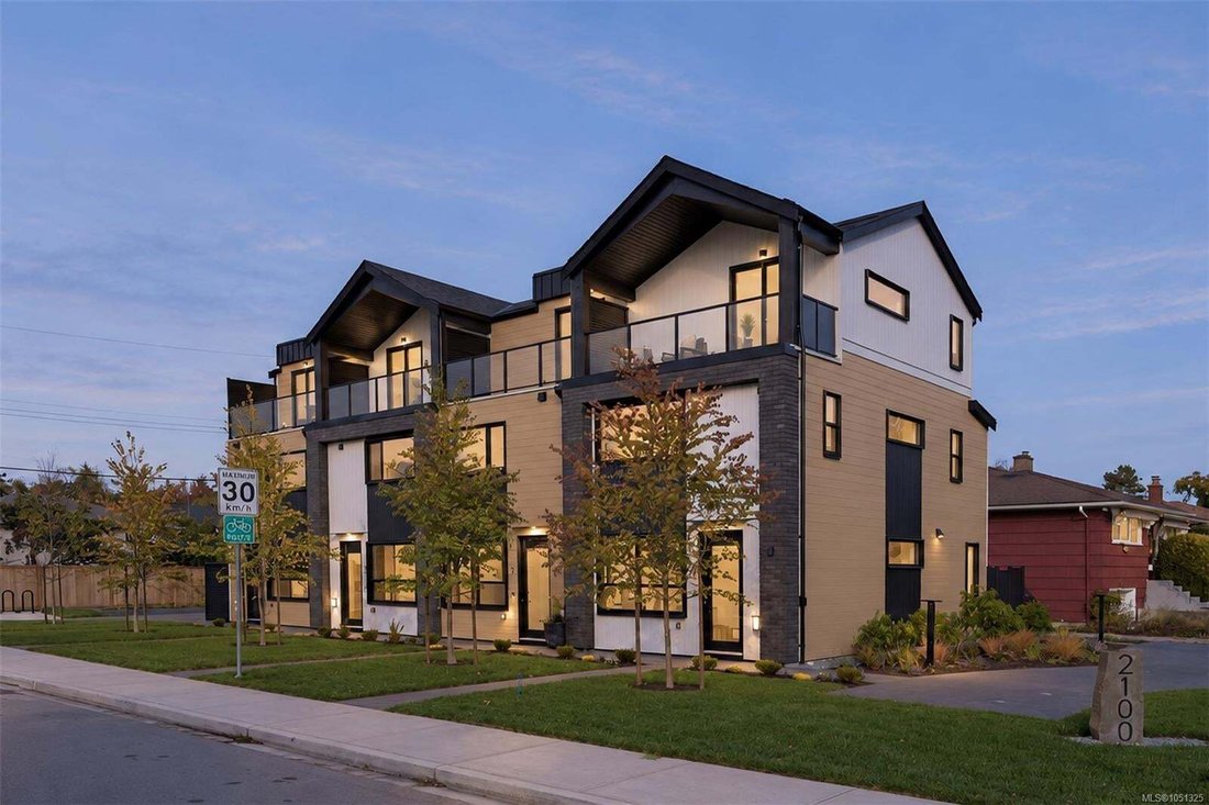 Townhouse in Oak Bay, British Columbia, Canada 2 - 19018384