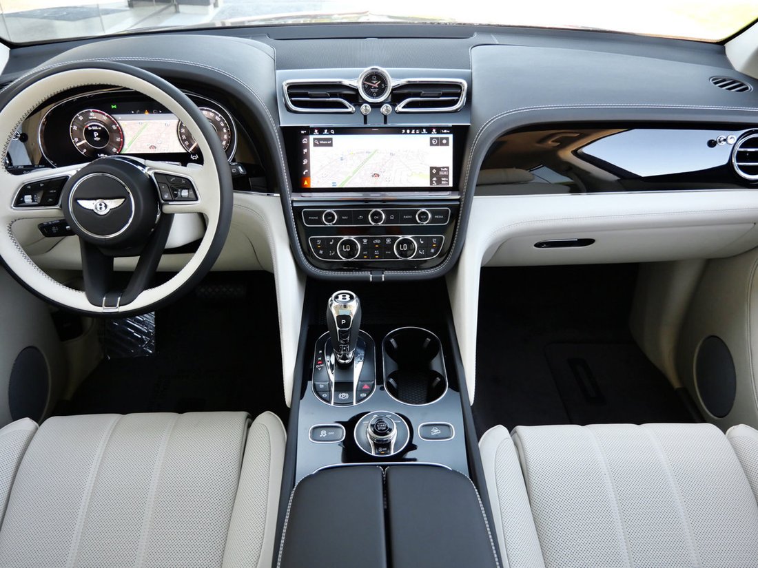 Suv in Thousand Oaks, CA, United States 4 - 19018303