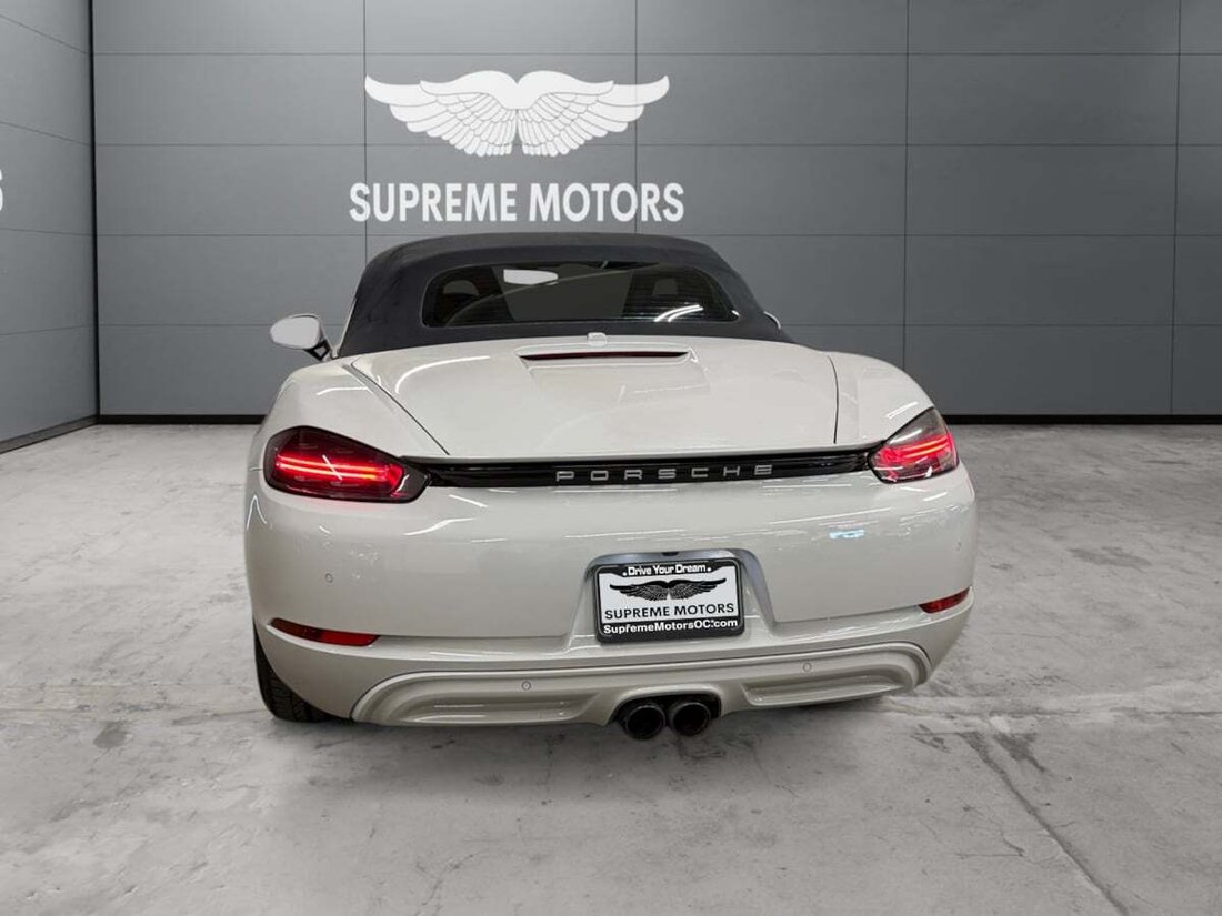 Cabriolet in Costa Mesa, CA, United States 4 - 19018320