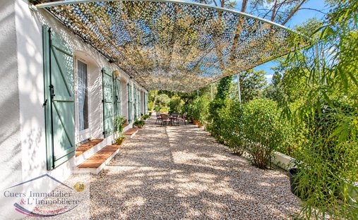Villa in Les Rayols-Saint Lazare-Les Bousquets, Cuers, Frankreich 1