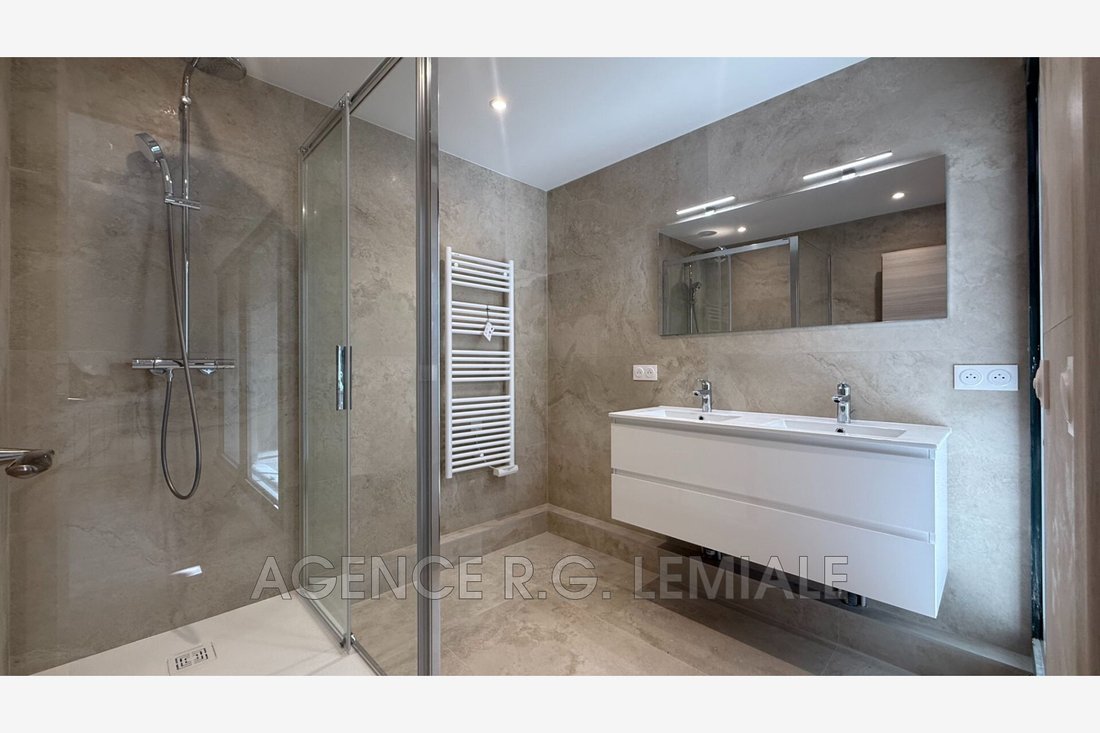 Apartment in Centre, Maisons-Laffitte, France 5 - 19018252