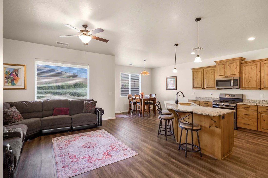 House in Washington, Utah, United States 5 - 19018427