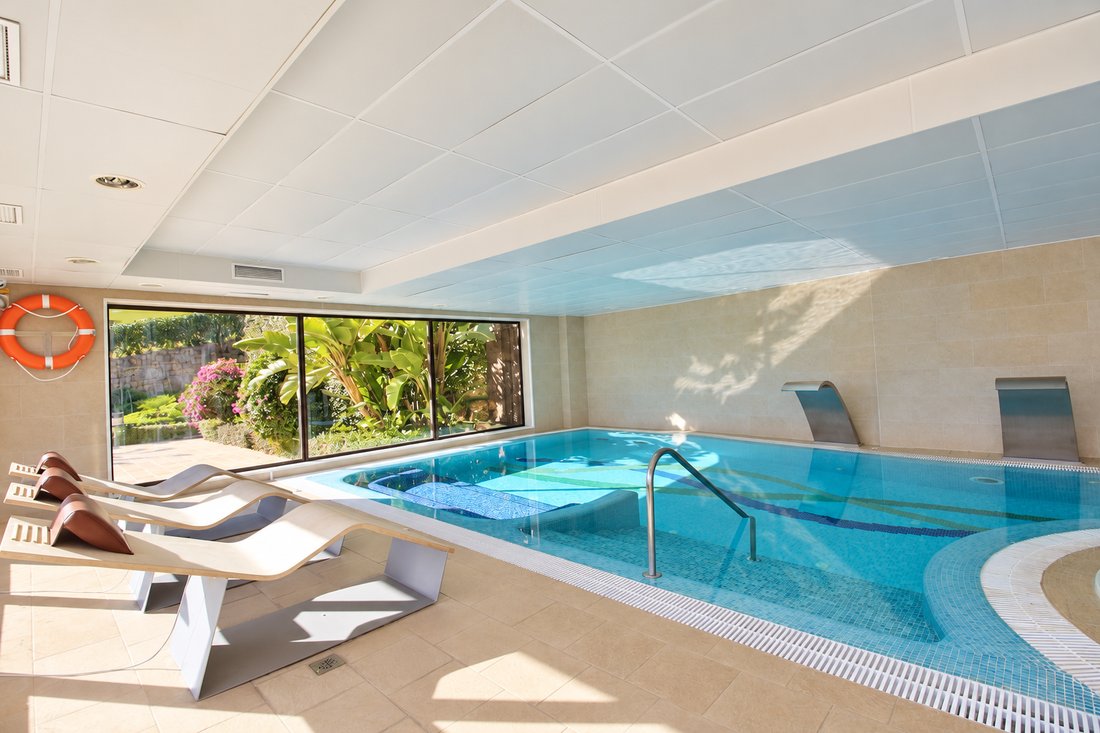 Penthouse in Benahavis, Andalusia, Spain 3 - 18684733