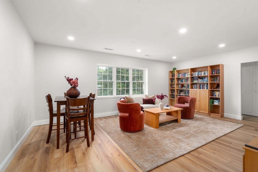 Condo in Boston, Massachusetts, United States 4 - 19018391