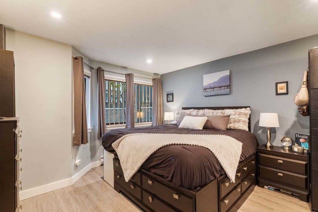 Condo in Vancouver, British Columbia, Canada 3 - 19018412