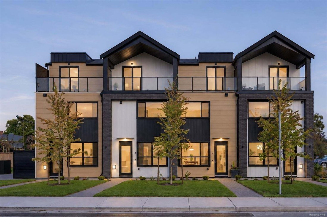 Townhouse in Oak Bay, British Columbia, Canada 1 - 19018419