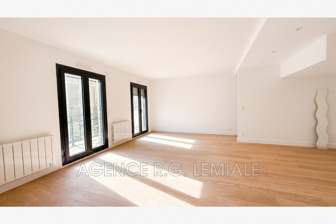 Apartment in Centre, Maisons-Laffitte, France 1 - 19018252