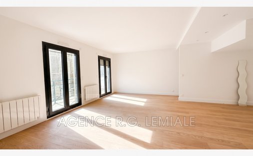 Apartment in Centre, Maisons-Laffitte, France 1