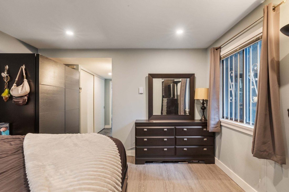 Condo in Vancouver, British Columbia, Canada 4 - 19018412
