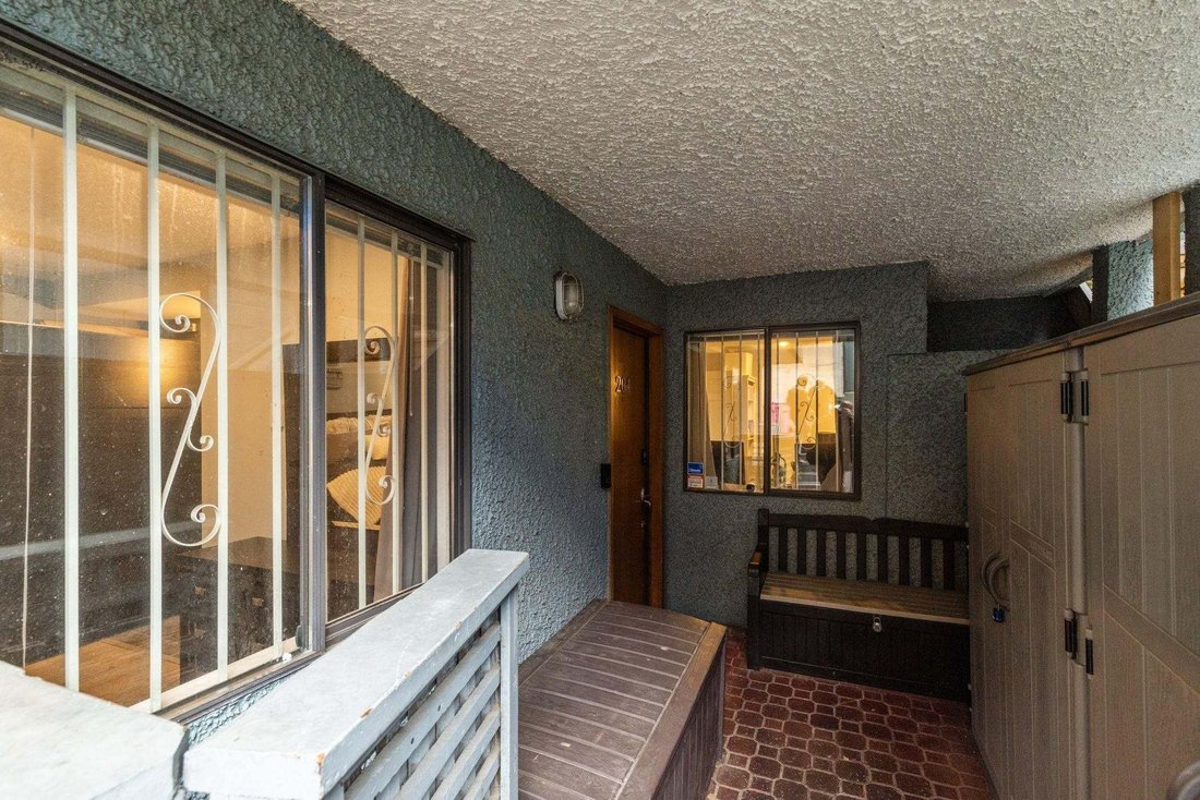 Condo in Vancouver, British Columbia, Canada 1 - 19018412