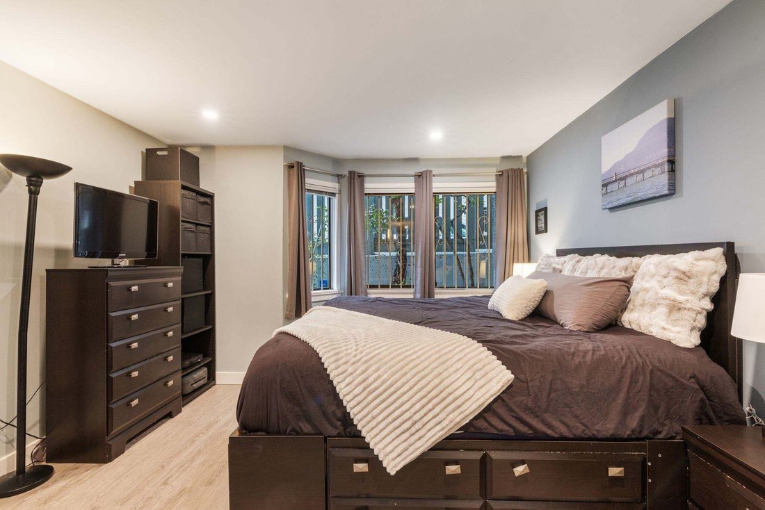 Condo in Vancouver, British Columbia, Canada 5 - 19018412