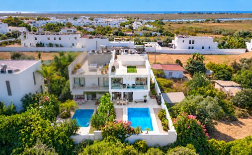 Villa in Santa Luzia, Algarve, Portugal 1