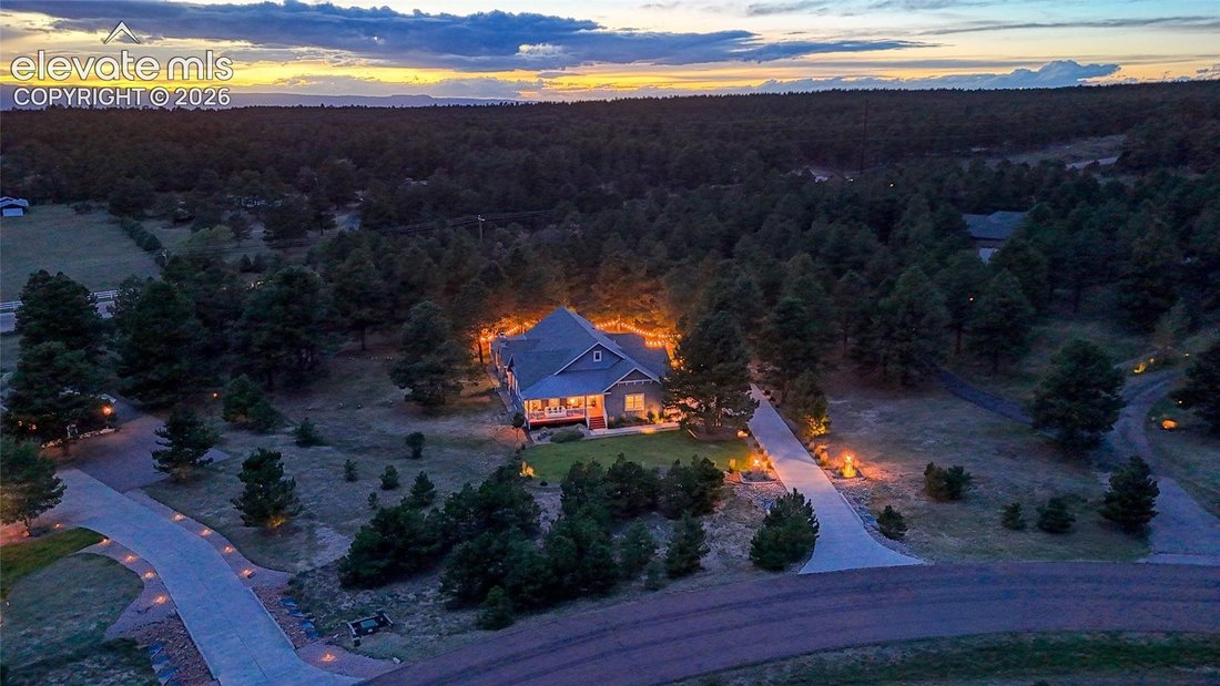 House in Colorado Springs, Colorado, United States 4 - 19018383