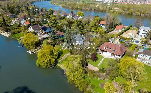 House in Poissy, Ile-de-France, France 1