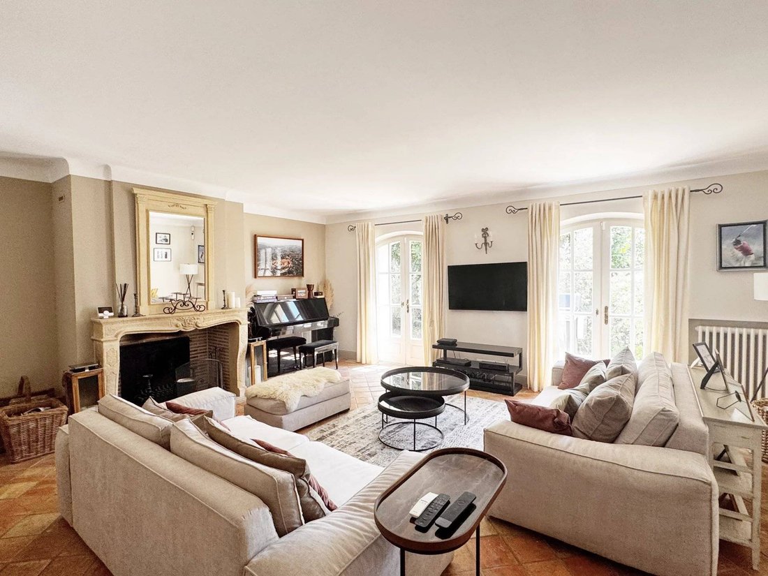 Villa in Mougins, Provence-Alpes-Côte d'Azur, France 4 - 18345651