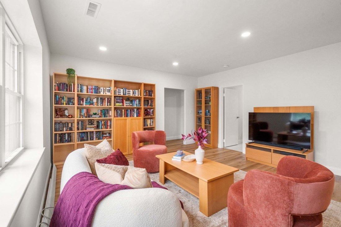 Condo in Boston, Massachusetts, United States 5 - 19018391