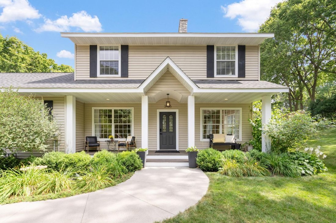 House in Wayzata, Minnesota, United States 2 - 19018135