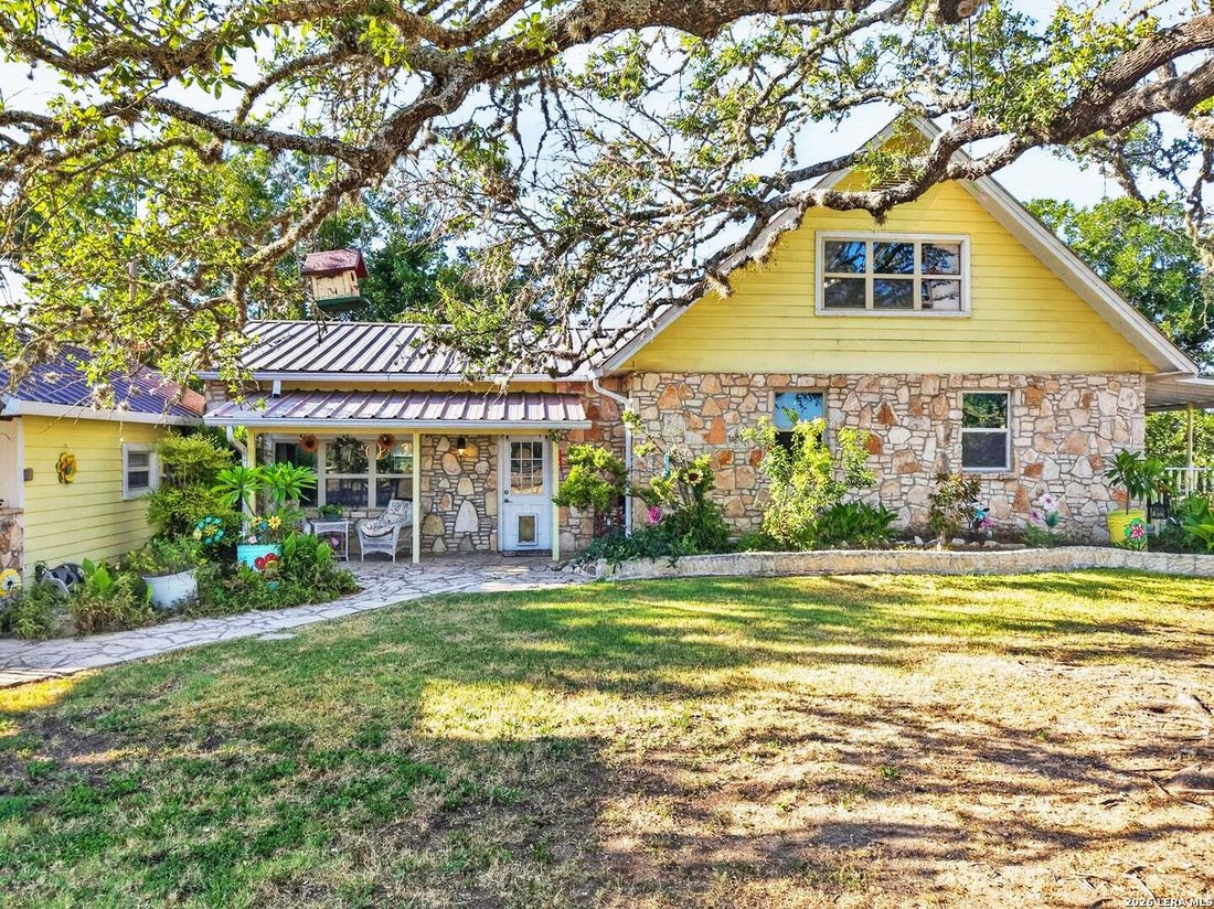 Farm Ranch in Pipe Creek, Texas, United States 5 - 19018435