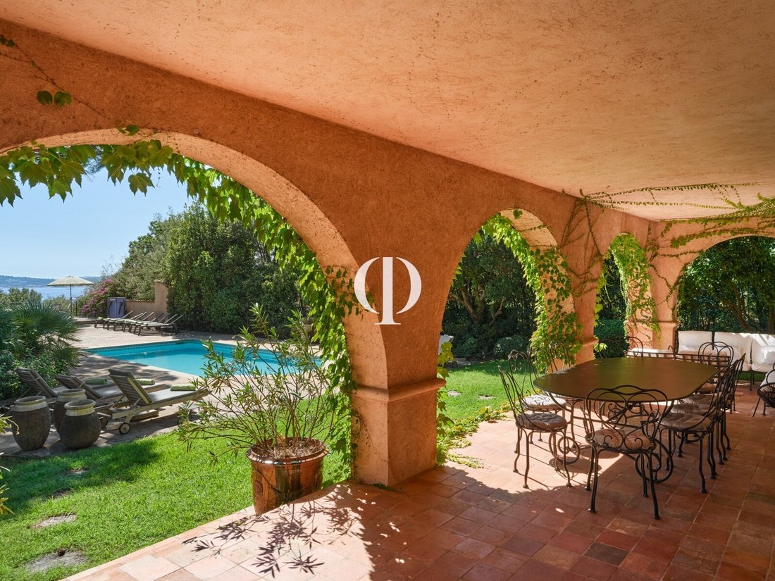 Villa in Grimaud, Provence-Alpes-Côte d'Azur, Frankreich 3 - 18931843
