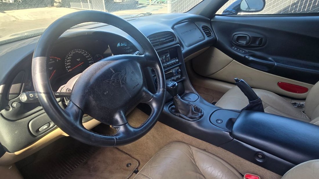 Coupe in San Diego, CA, United States 4 - 19018352