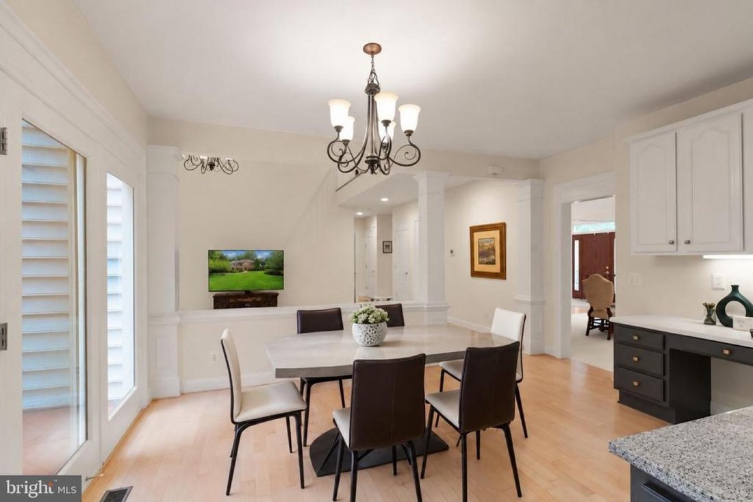 House in Oakton, Virginia, United States 4 - 19018146