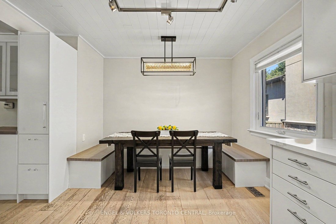 House in Toronto, Ontario, Canada 4 - 19018414