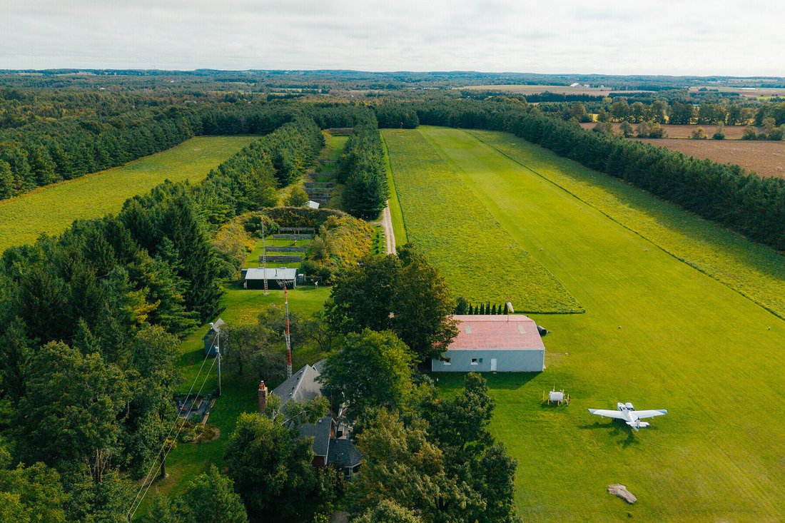 Farm Ranch in Amaranth, Ontario, Canada 3 - 19018330