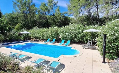 Villa à Est, Lorgues, France 1