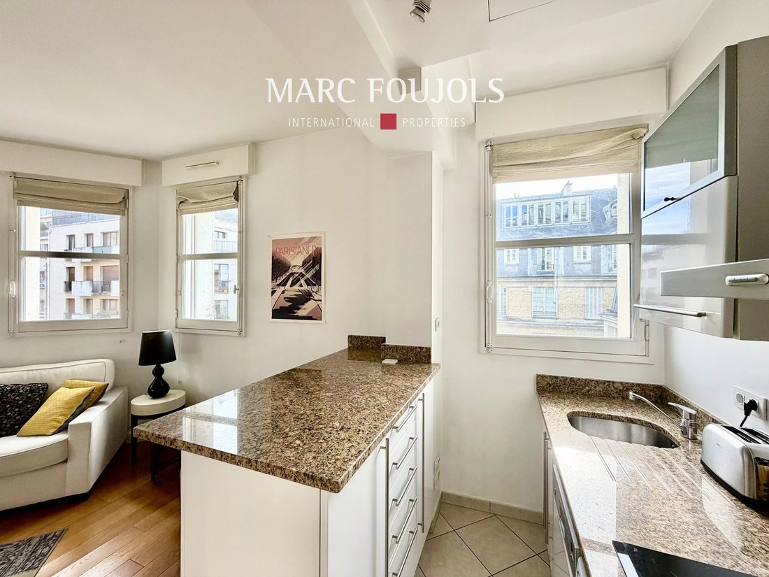 Apartment in Bois de Boulogne, Paris 16e Arrondissement, Paris 5 - 19018555