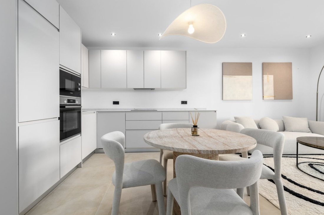 Apartment in Marbella, Andalusia, Spain 3 - 19019064