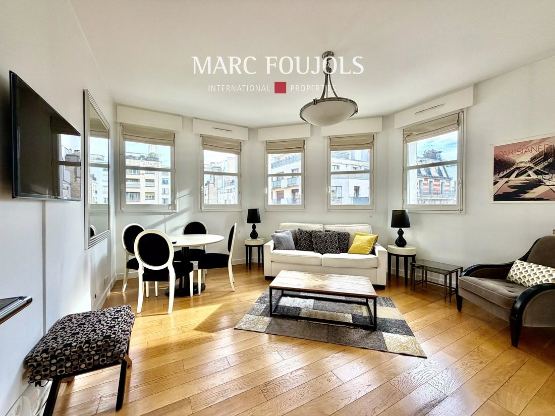 Apartment in Bois de Boulogne, Paris 16e Arrondissement, Paris 1 - 19018555