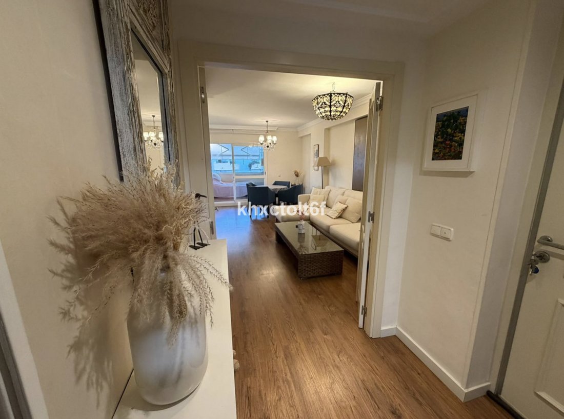Apartment in Marbella, Andalusia, Spain 2 - 19019099