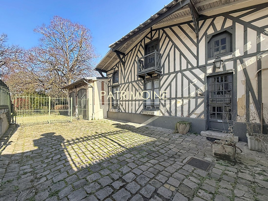 Villa à Saint-Germain-en-Laye, Île-de-France, France 1 - 19019128
