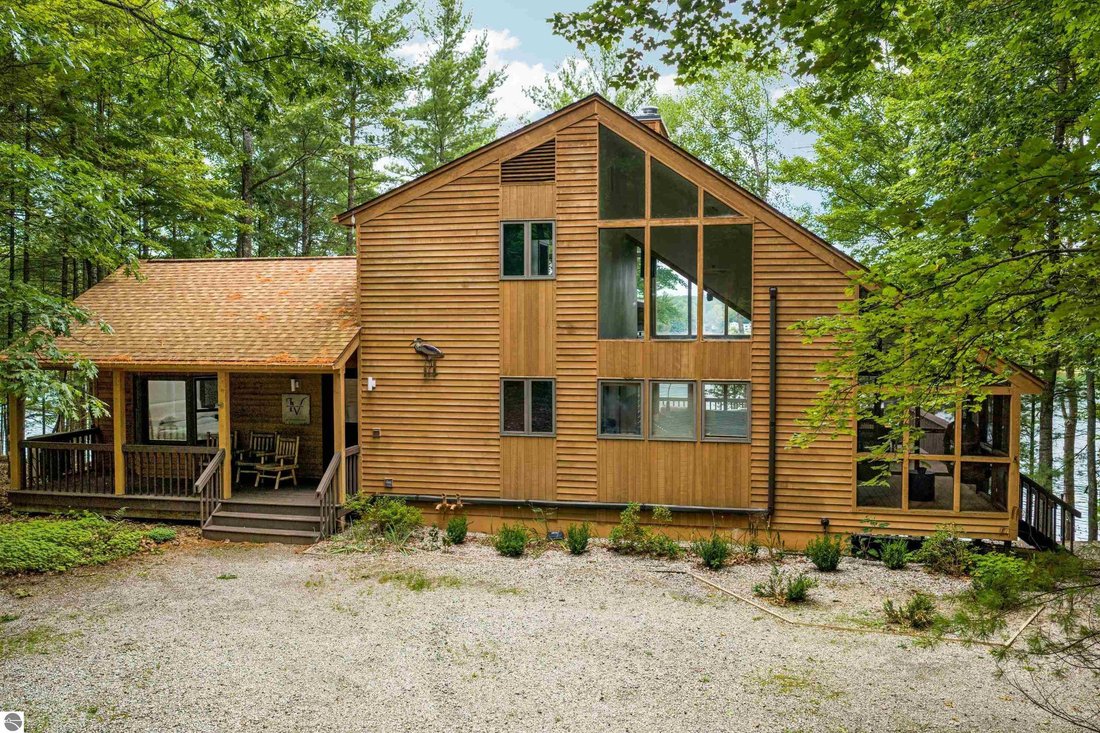 House in Traverse City, Michigan, United States 4 - 19018718