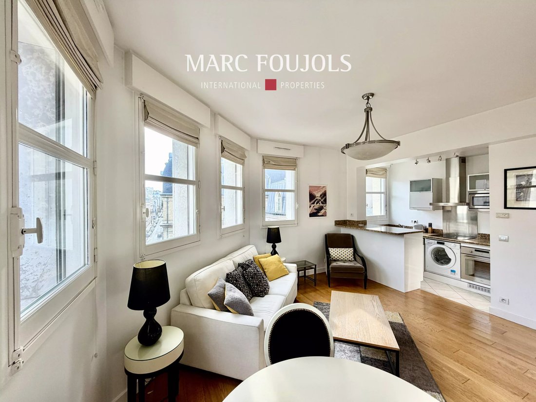 Apartment in Bois de Boulogne, Paris 16e Arrondissement, Paris 2 - 19018555