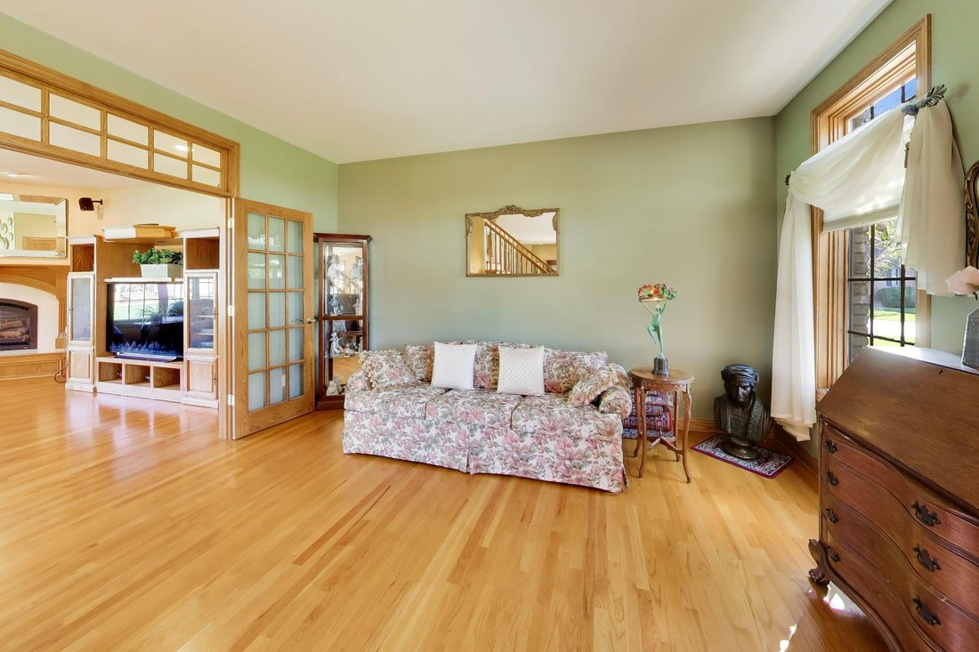 House in Munster, Indiana, United States 3 - 19018603