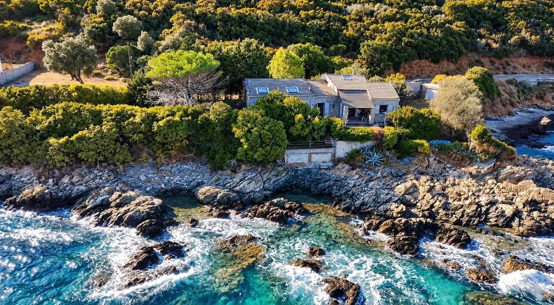 House in Luri, Corsica, France 1 - 19019384