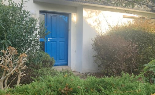 House in Quatre Chemins-Quelisoy, Larmor-Plage, France 1