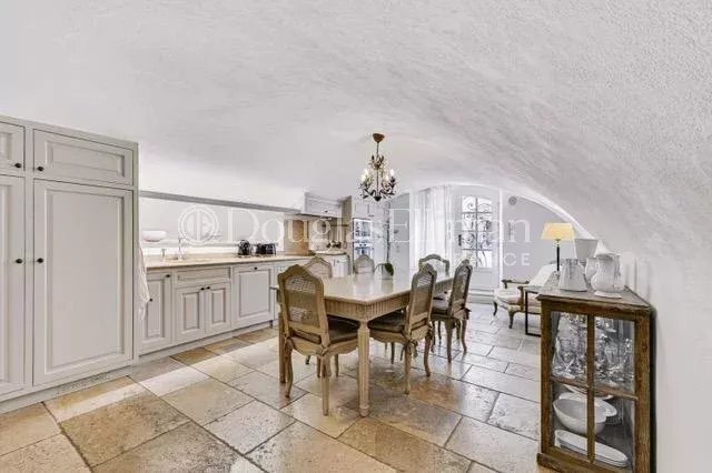 Casa en Mougins, Provenza-Alpes-Costa Azul, Francia 2 - 17558293