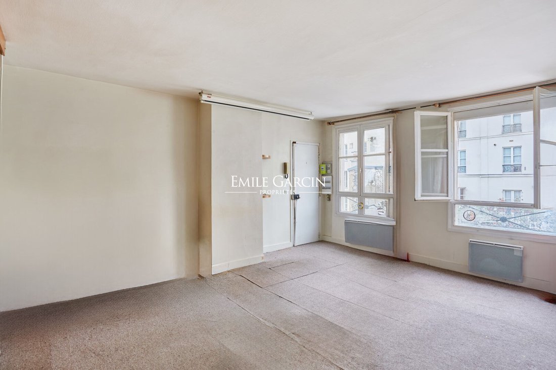 Apartment in Invalides, Paris 7e Arrondissement, Paris 2 - 19019129