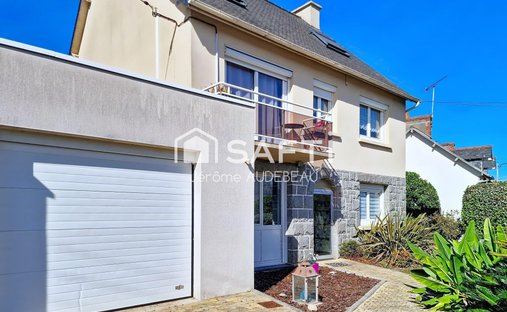 House in Pléneuf-Val-André, Brittany, France 1