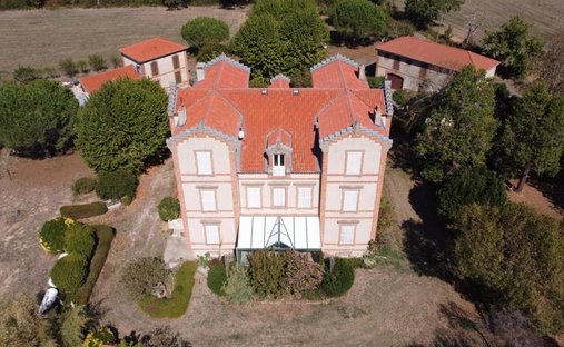 Haus in Cordes-sur-Ciel, Okzitanien, Frankreich 1