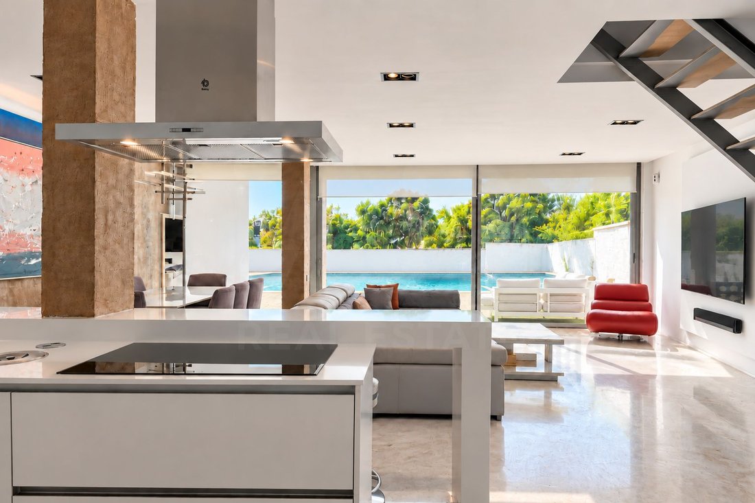 Apartment in Nueva Andalucia, Marbella, Spain 1 - 19019209