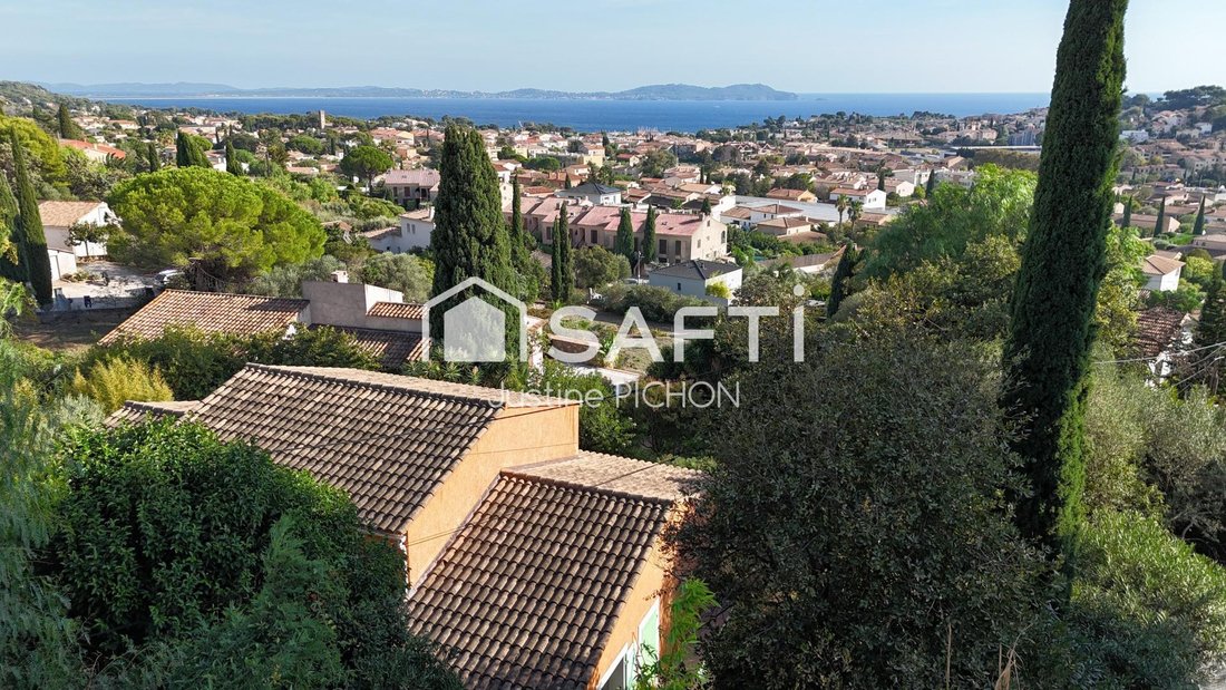 House in Centre Ville, Carqueiranne, France 2 - 19019337