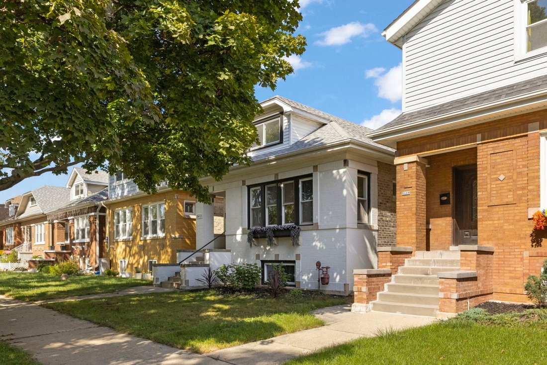 House in Chicago, Illinois, United States 2 - 19018741