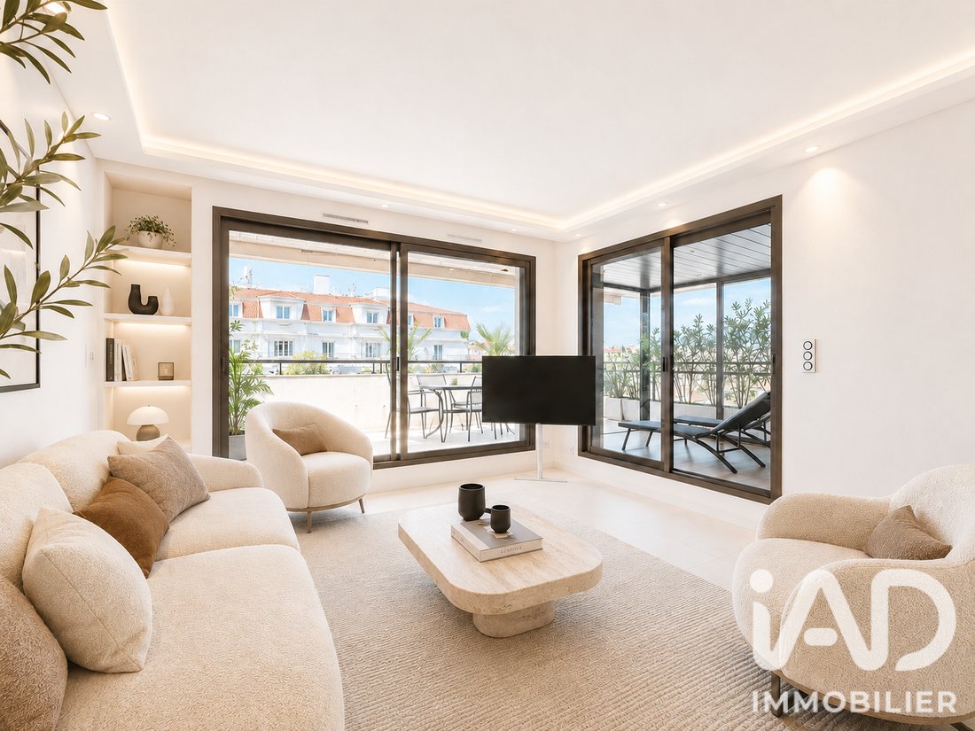 Apartment in Saint Nicolas, Cannes, France 2 - 18338954