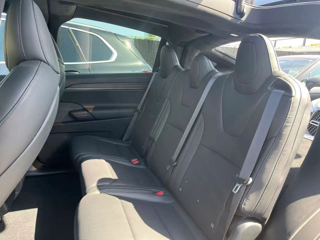 Suv in Costa Mesa, CA, United States 4 - 19019004
